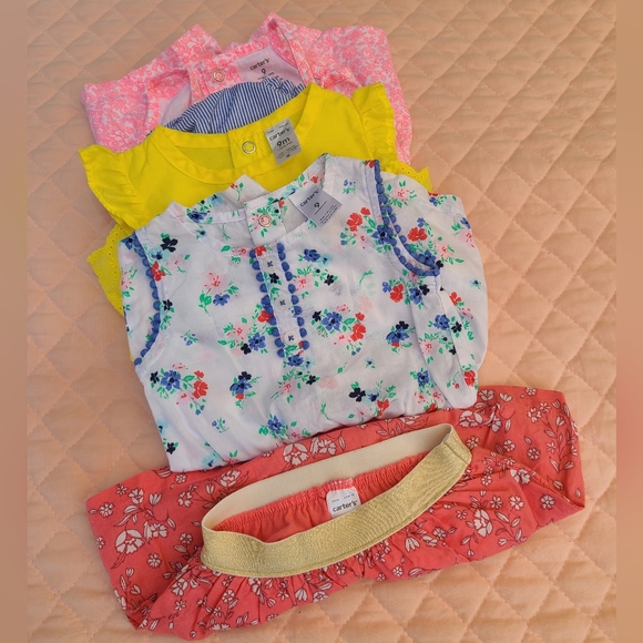 Baby girl bundle by Carter's, size 9 months - Picture 2 of 9